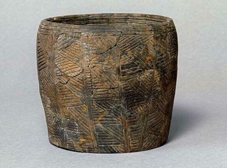 Neolithic Drinking Vessel found with traces of alcohol