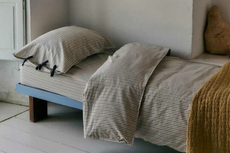 Toast organic cotton Pyjama Stripe bedding