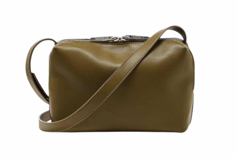 Sustainable Handbags BEEN London Vegan handbag made from plant based apple leather 1