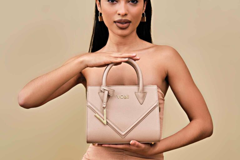 Sustainable Handbags The dye and plastics used in handbag manufature can be harmful to the environment